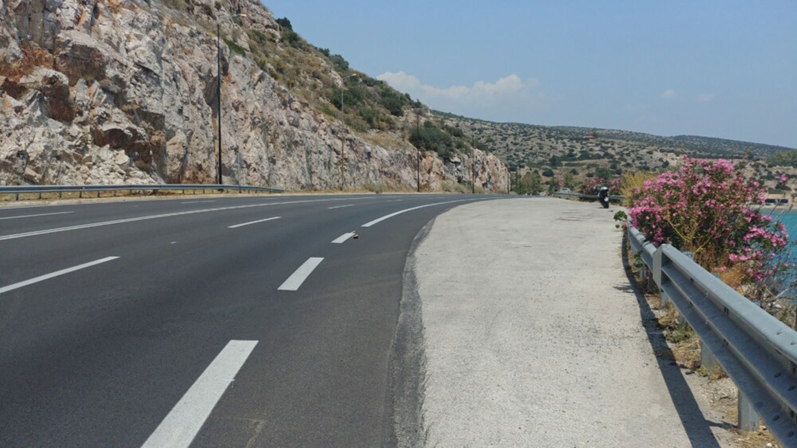 Παρεμβάσεις στην Παραλιακή για ενίσχυση της οδικής ασφάλειας! 